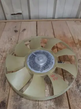 325.mb9v18 2018 Sprinter Van 3500 Fan Blade With Clutch