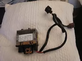 8d0959501d Audi 99 00 01-05 A6 S6 Allroad Radiator Cooling Fan Control Module