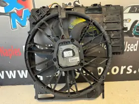 17427521767 Bmw Electric Fan Assembly E53 X5 4.4i 4.8is 04-06 V8 Oem