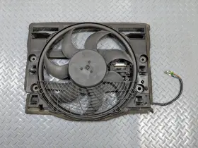 3136613273 Bmw 1999 - 2004 Oem 325i Engine Radiator Cooling Fan Motor With Shroud