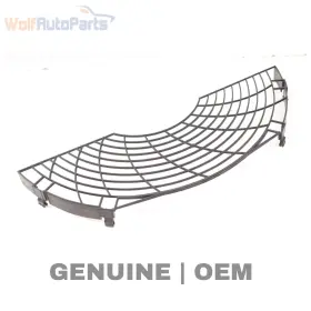 64548377800 Bmw 2001-2005 330xi E46 - Electric Pusher Fan Grille Upper 8377800
