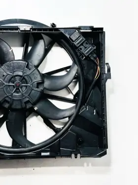 7547305 Bmw 09-13 E92 Lci 328xi Coupe 3.0l N51 Engine Cooling Radiator Fan Oem #3