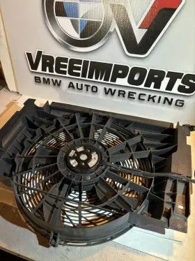 7573781 Bmw X5 E53 Radiator Cooling Fan Pusher Ac And Condenser Oem 00 01 02 03 04 05 2006