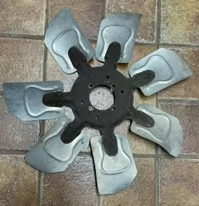 3999260 Chevelle 1971-79 Nova El Camino Monte Carlo 7-blade Fan Assembly Original
