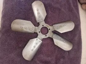 3789562 Chevrolet 1960s Clutch Fan Blade #3