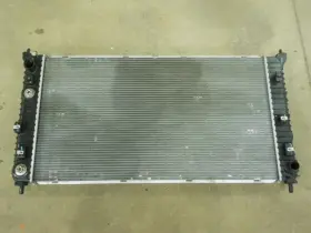 84152438 Chevrolet 2019 2020 2021 22 2023 2024 Chevy Silverado Gmc Sierra 1500 5.3 6.2 V8 Radiator 84152438 Chevrolet 2019 2020 2021 22 2023 2024 Chevy Silverado Gmc Sierra 1500 5.3 6.2 V8 Radiator