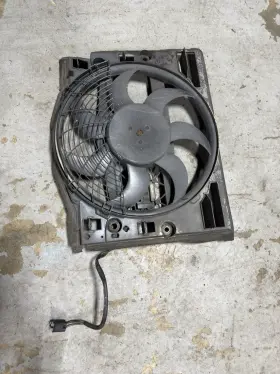 14455017 Evan-fischer A/c Condenser Fan For 2001-2006 Bmw 330i 3-series E46 Coupe Body Single