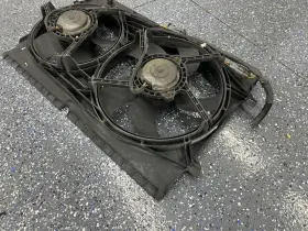 8240376 Factory/oem 2004 Pontiac Gto Ls1 5.7l Front Engine Cooling Radiator Fan Shroud Assy H4 #3