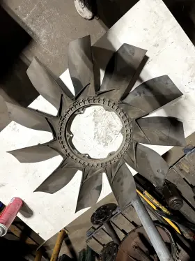 M1386001 Factory/oem Mack Volvo Fan Blade Behr #2