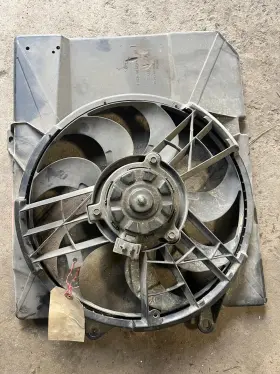 674-00330 Ford 1998-2003 Escort Radiator Fan Motor Assembly With Ac Fits 5489166