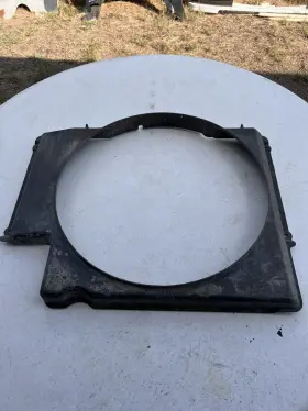 F5ta8146rb Ford 1995 1996 1997 F-250 F-350 7.3l Diesel Radiator Fan Shroud 94.5-97 Obs #3