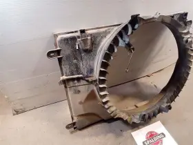 673.fd8n15 Ford Truck Radiator Fan Shroud From 2015 F350sd 6.7l Powerstroke Diesel 10867180