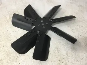 6272701 General Motors Oem 1970s Chevy Gmc Truck Squarebody 350 18 Inch 7 Blade Fan P15374