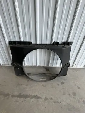 11152217 Gm Fan Shroud For 01-05 Chevrolet Silverado 3500 Gmc Sierra 6.6l Diesel Upper