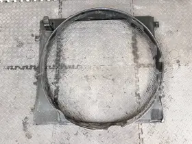 84082827 Gmc 20-23 Chevrolet Sierra 2500 3500 Engine Motor Coolant Fan Shroud Bezel Oem