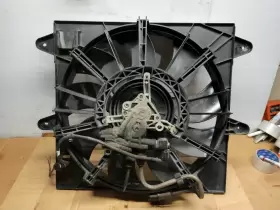 Jeep 1541805918521 2005-2010 Grand Cherokee Hemi Commander Hydraulic Cooling Radiator Fan #2
