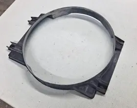 52004214 Jeep Wrangler Yj 87-95 6 Cyl 4.0 4.2 Cooling Fan Radiator Shroud