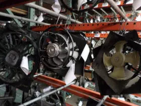 674-60407 Kia 2015-2018 Sedona Cooling Fan Assembly 138k Oem Lkq