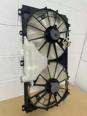 16363-31040 Lexus 2006 2008 Is250 Awd Radiator Fan Assy Oem Tested Works Ships Free #2