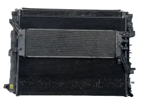 16472874 Maserati 2014-2020 Ghibli Oem Main Radiator And A/c Condenser Cooling Fan Tested