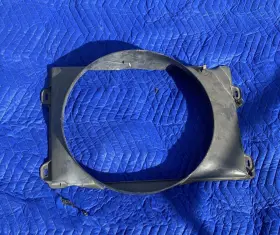 Fe8515211 Mazda Radiator Fan Shroud B2200 Manual Transmission 88 89 90 91 92 93 Oem