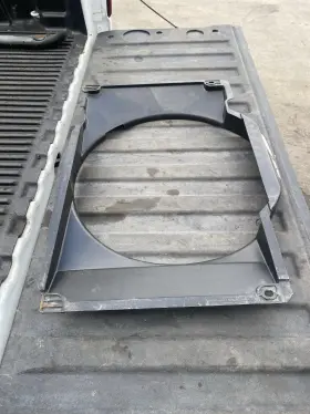 1075050755 Mercedes-benz 1972 - 89 R107 450sl 380sl 560sl Radiator Fan Shroud Oe