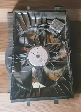 2035000293 Mercedes-benz 01-04 W209 Clk320 C320 C240 Radiator Cooling Fan Motor Shroud Assembly
