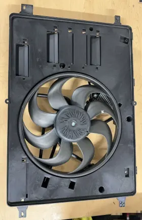 Lr002661 Oe Quality Engine Cooling Fan Assembly Motor For Land Rover Lr2 S /se /hse 08-14 #lr002661
