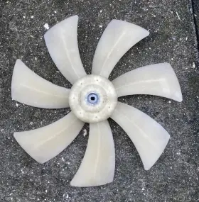 16361-50070 Toyota / Lexus Genuine Ls430 Engine Cooling Fan Blade Left Driver