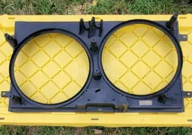 7d0121205 Volkswagen 1996-1997 1999-2003 Vw Eurovan - Radiator Cooling Fans Dual Cowl Oem