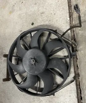 1378711 Volvo 1378916 1990-1993 740 940 Radiator Aux Cooling Fan And Motor Oem #3