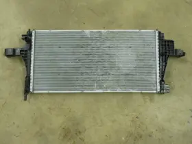 32339601 Volvo 2021 2022 2023 2024 2025 C40 Ec40 Ex40 Xc40 Radiator