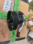 02-03 Ford Thunderbird 3.9 Right Front Hydraulic Cooling Fan Pump. Fixed Price $199.00.